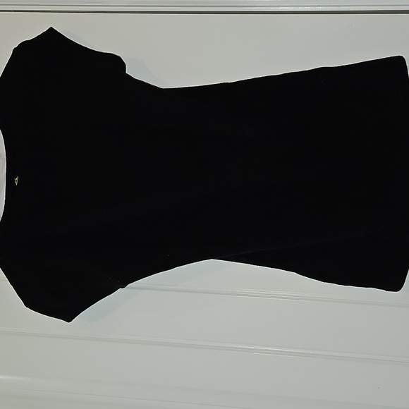 Shirt - Picture 3 of 4